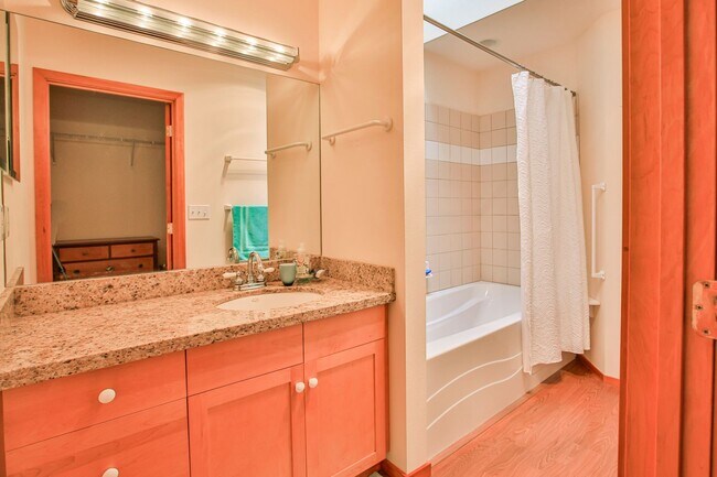 Building Photo - Furnished Greenbank Home with Water View and Bocce Ball!