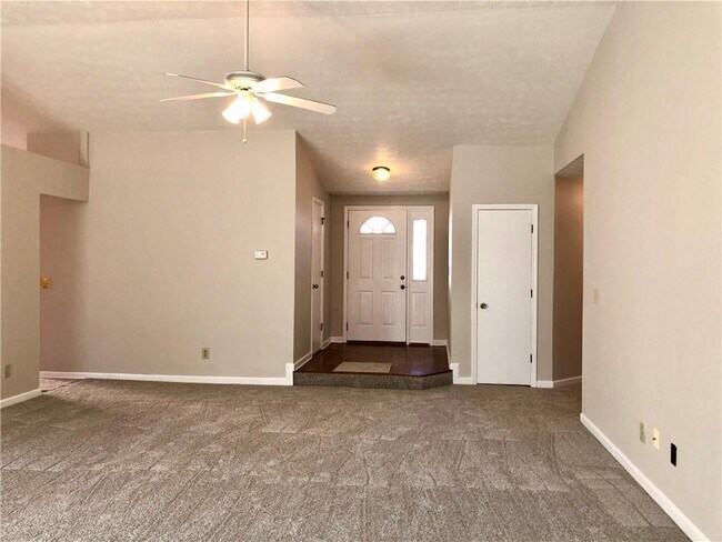 Building Photo - 125 Colony Run
