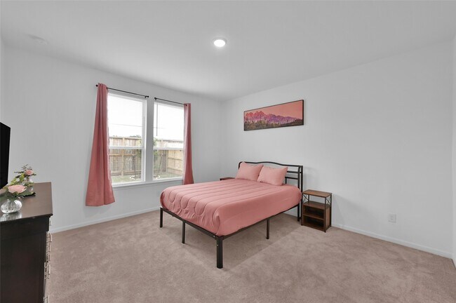 Building Photo - 10917 Fly Catcher Dr