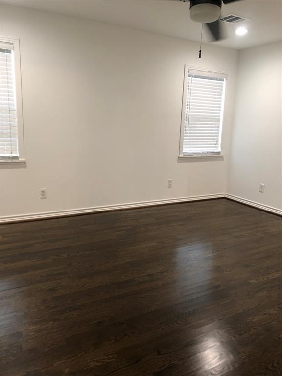 Building Photo - 1402 Chamboard Ln