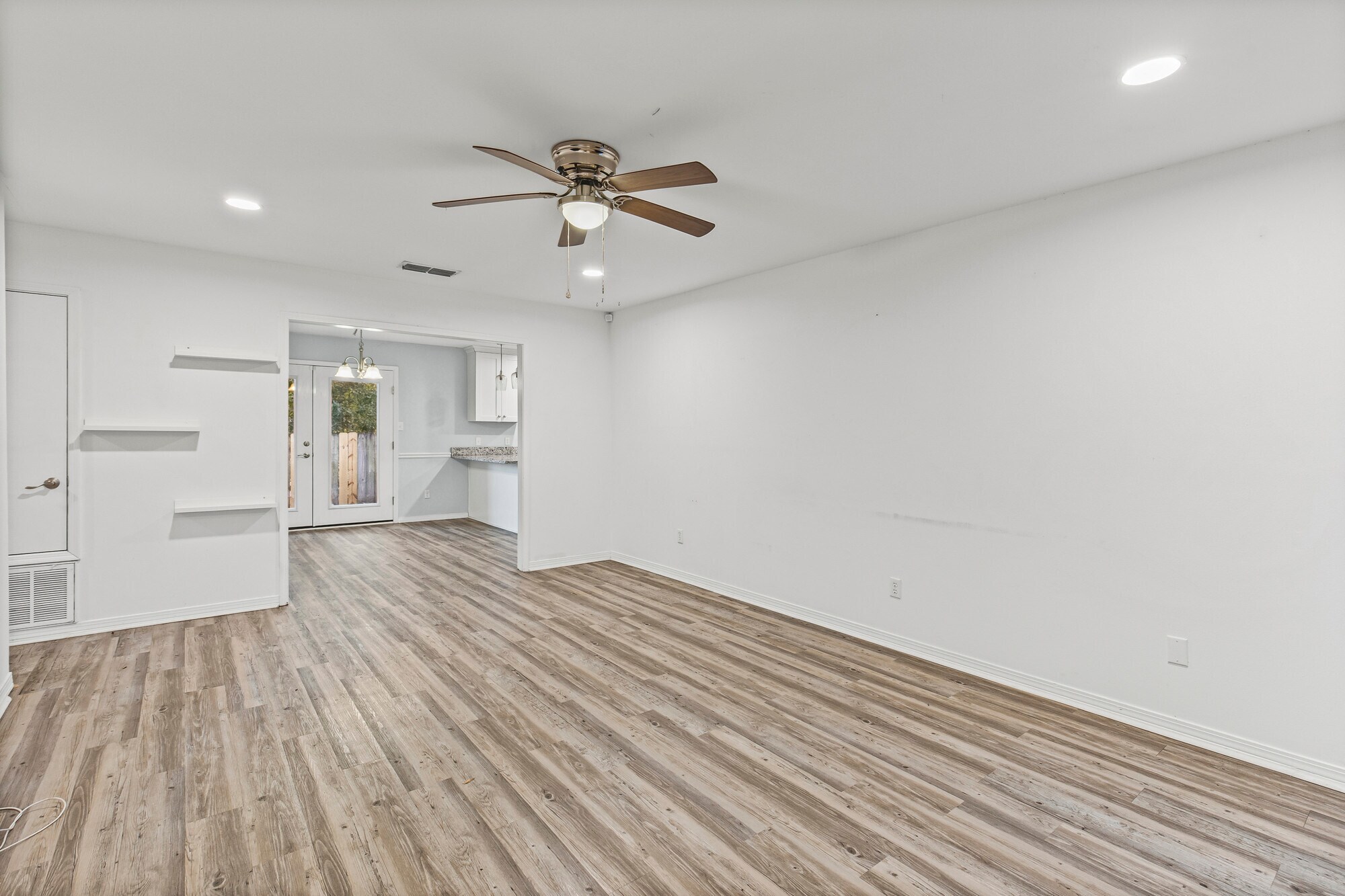 Living Room - 5907 Windham Ct