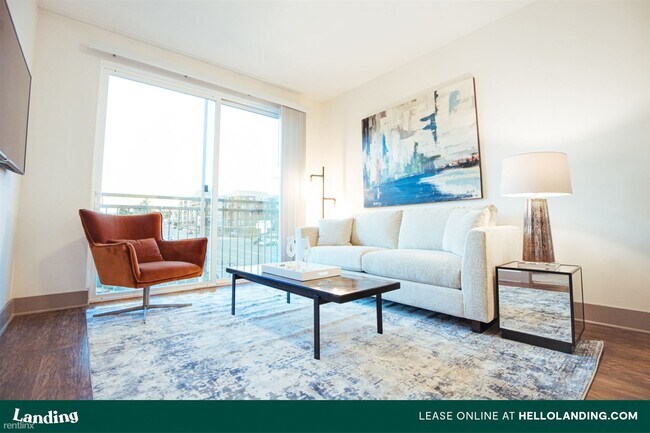 Building Photo - 812 Inverness Ave