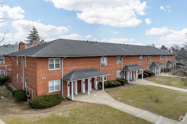 Building Photo - 60 Hendrickson Ave