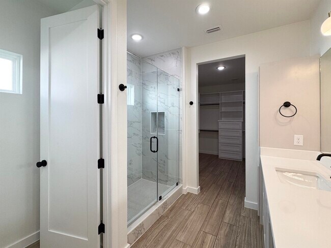 Building Photo - 1222 Sambar Lp