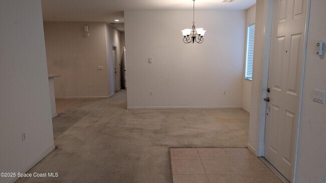 Building Photo - 826 Middleton Dr SW