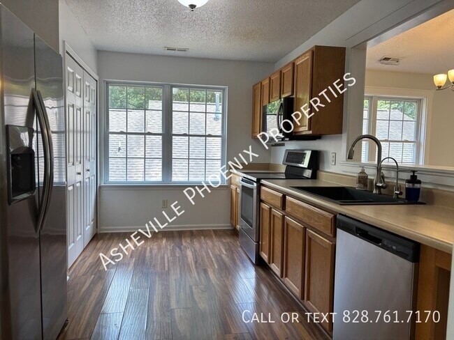 Building Photo - 73 Creeks End Cir