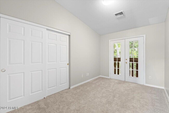 Building Photo - 2016 S Hammond Dr