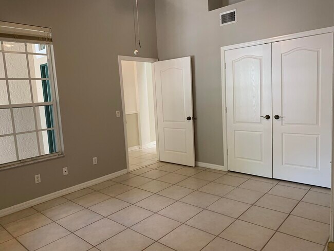 Building Photo - 1657 SW Harbour Isles Cir