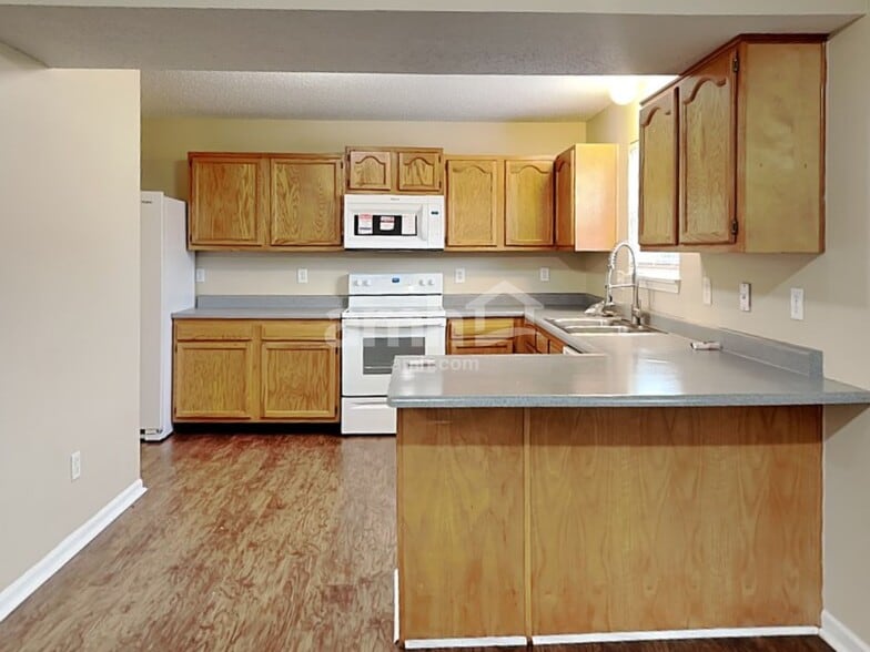 Building Photo - 9772 Trail Dr