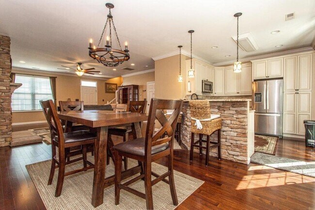 Building Photo - Farragut 37934 -  3 bedroom, 2.5 bath home...