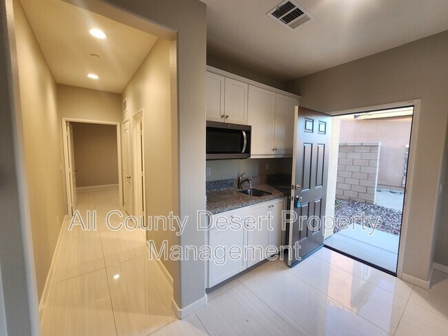 Building Photo - 44801 Beringer Dr