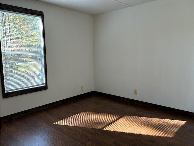 Building Photo - 1503 J D Walton Rd