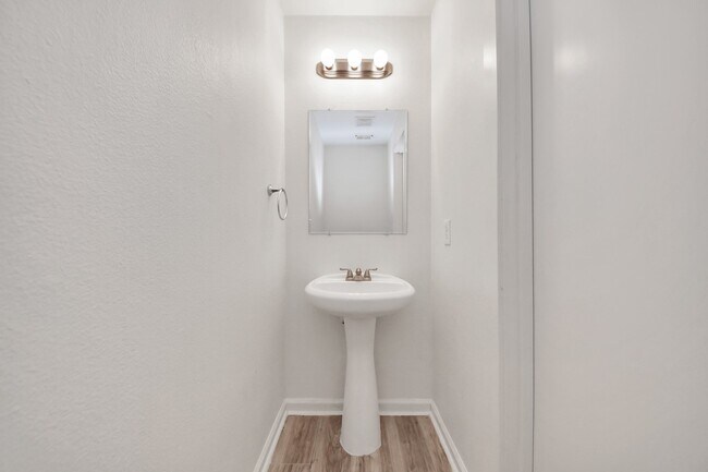 Building Photo - 20623 Patriot Park Ln