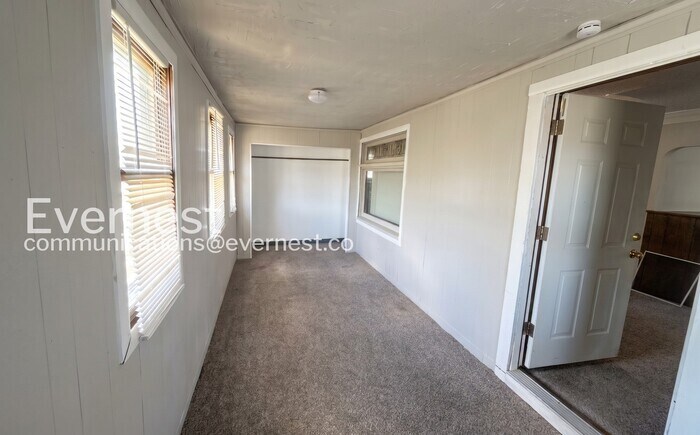Building Photo - 12110 Lenacrave Ave