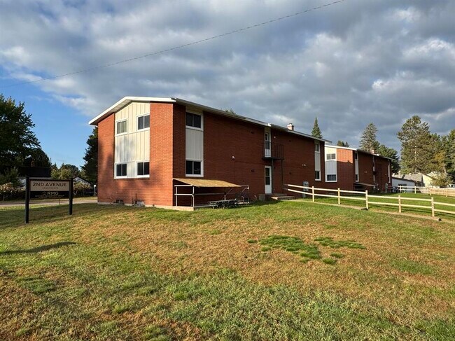 Building Photo - 1322 2nd Ave