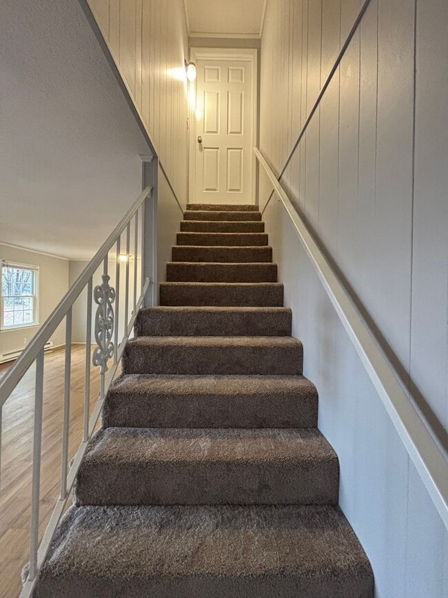 Building Photo - Cozy Kernersville 3BD Home with Modern Comforts – Available Now!