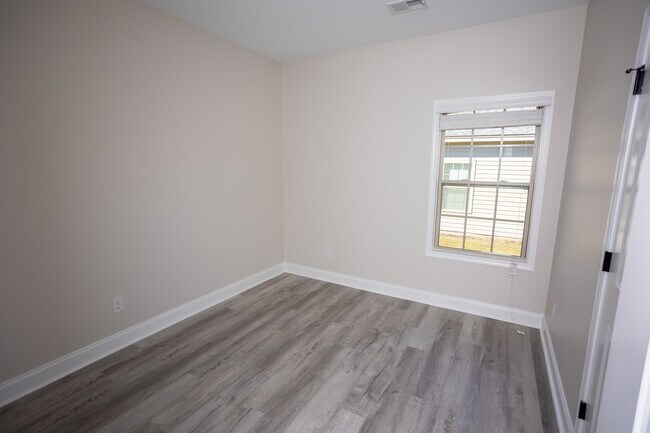 Building Photo - 315 Keegan Rock Ct