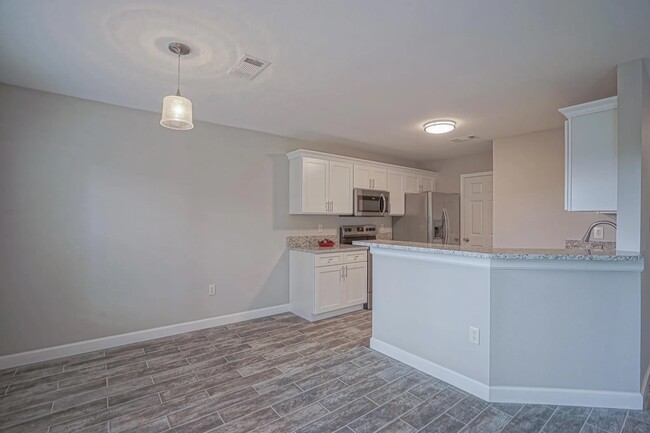 Building Photo - 224 Twin Lakes Ln