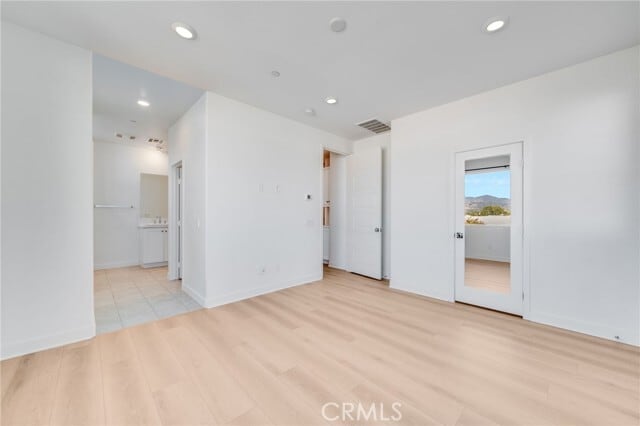 Building Photo - 221 Carmona