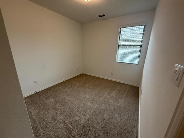 Building Photo - 2009 Redtail Dr