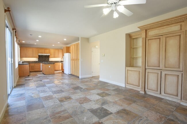 Building Photo - Beautiful and Spacious Evergreen 4 Bedroom 2.5 Bath Home with Pool!