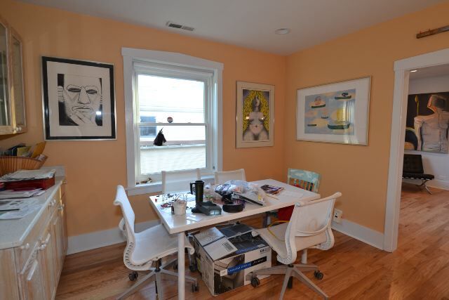 Building Photo - 3731 N Janssen Ave