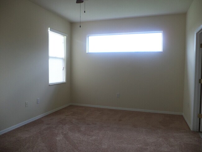 Building Photo - MEADOW POINTE - LONGLEAF