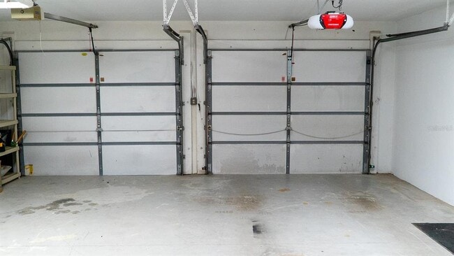 Building Photo - 1635 Royal Palm Dr S