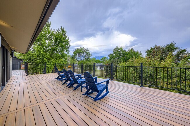 Building Photo - Private Retreat 4 BDR Near Baseline Reservoir