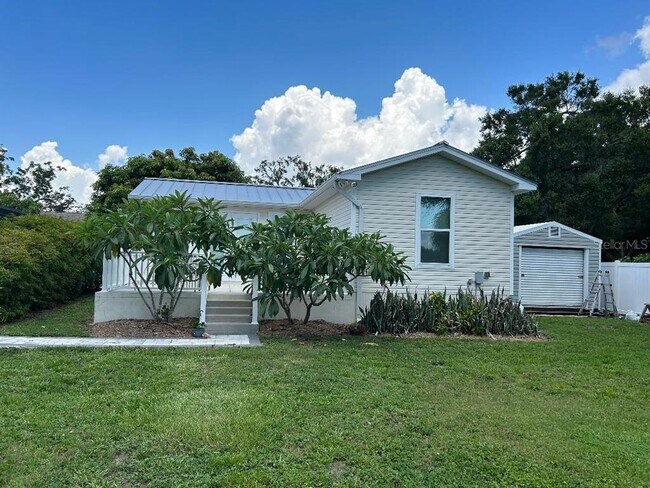 Building Photo - 6914 S Wall St