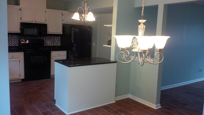 Building Photo - 6048 Heath Valley Rd