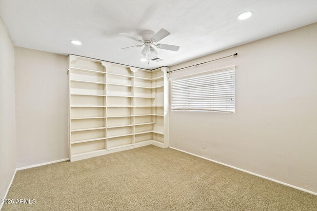 Building Photo - 3007 N 84th Pl