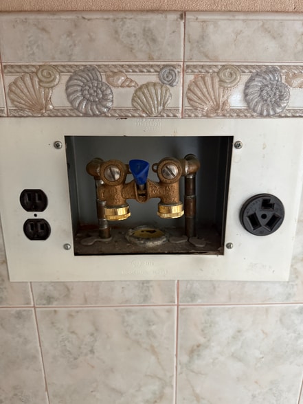 Building Photo - 61 C St