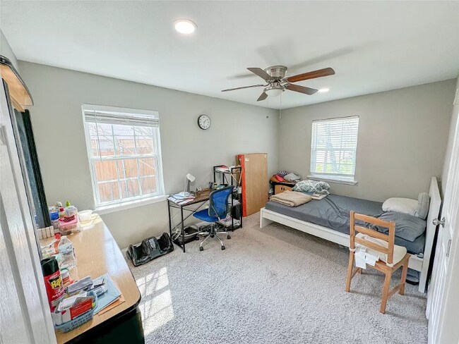 Building Photo - 1402 Peachtree Rd