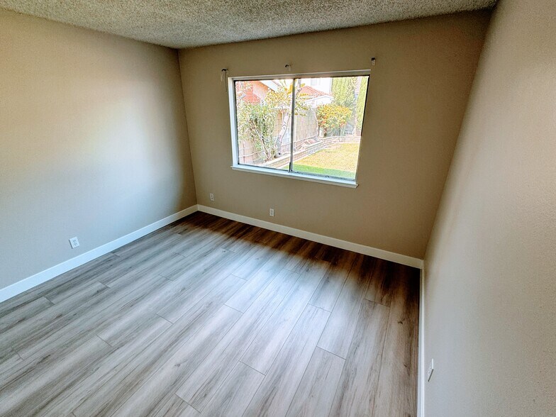 Building Photo - 13029 Semora Dr
