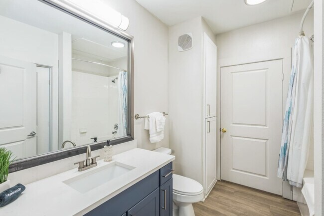 Building Photo - 2901 Indiana St