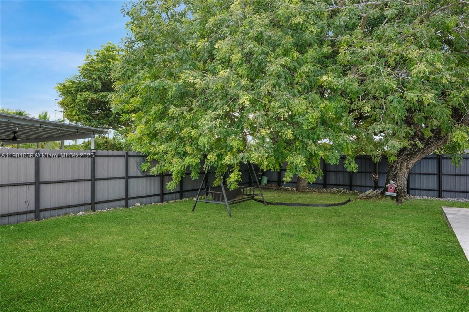 Building Photo - 10440 SW 126th Ave