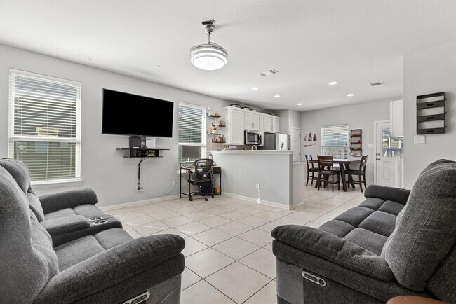 Building Photo - 241 El Dorado Rd