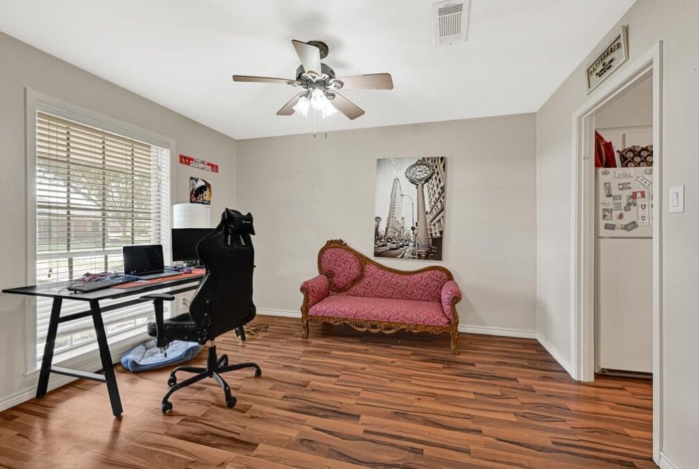 Building Photo - 1109 Frances Dr