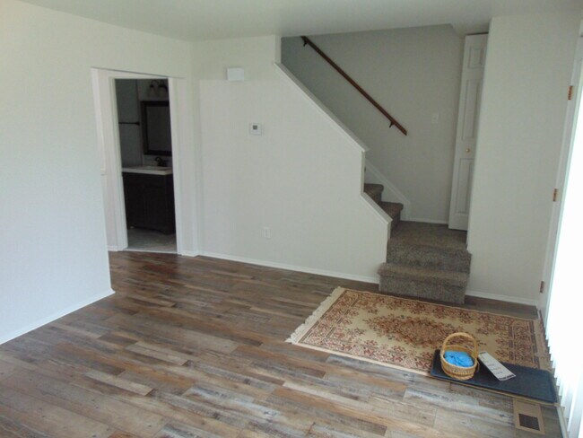 Building Photo - 11730 Riverside Dr