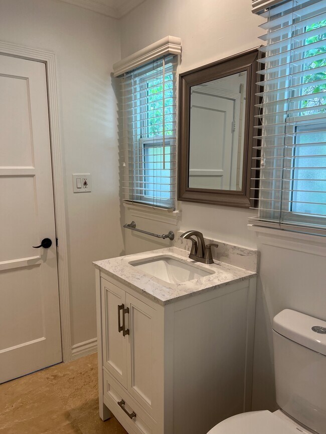 Building Photo - 1744 Stanton Ave