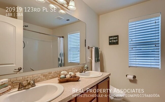 Building Photo - 20919 123rd Pl SE