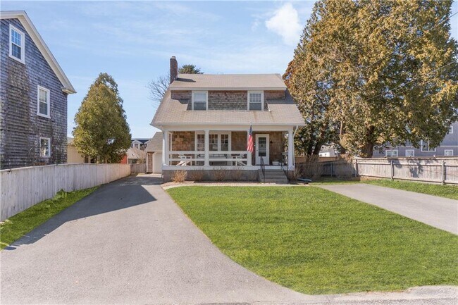 Building Photo - 193 Coggeshall Ave