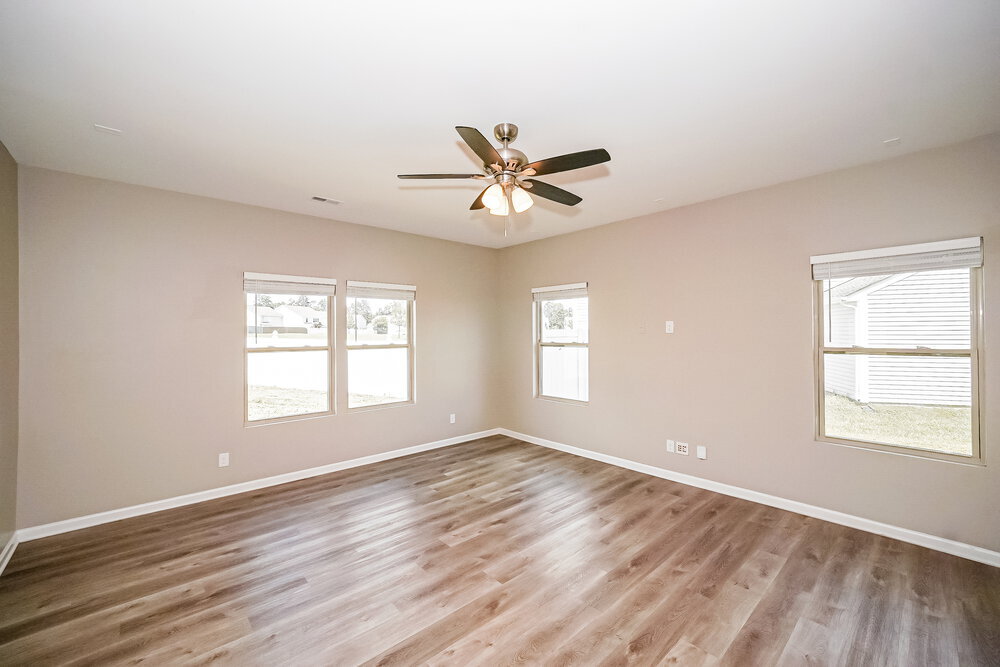 Building Photo - 3343 Saddlebrook Dr