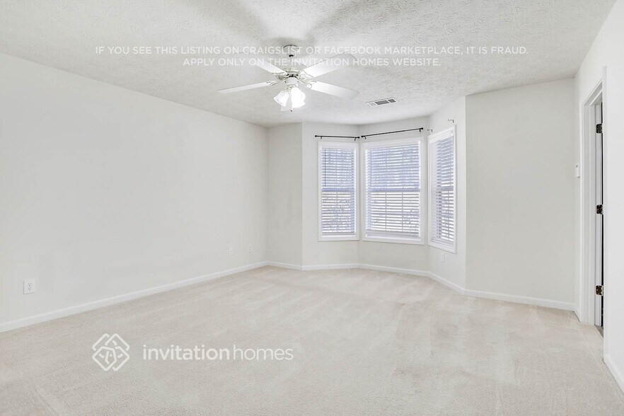 Building Photo - 70 Windsong Dr