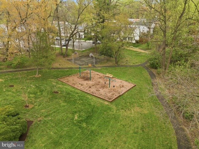 Building Photo - 10058 Chestnut Wood Ln