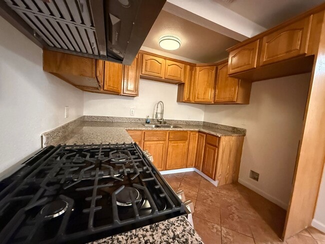 Building Photo - 2313 Manchester St