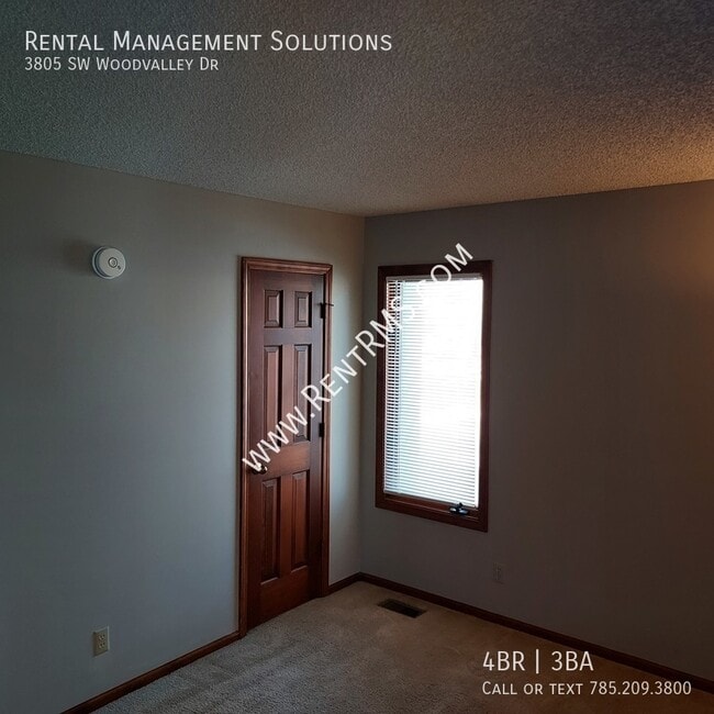 Building Photo - 3805 SW Wood Valley Dr