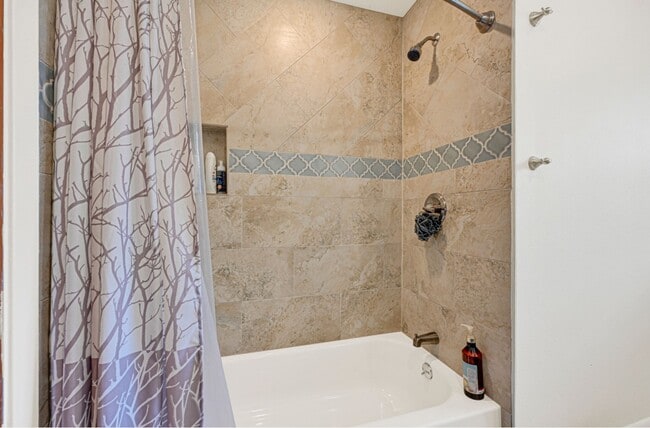 Building Photo - 1235 Ansbury Dr