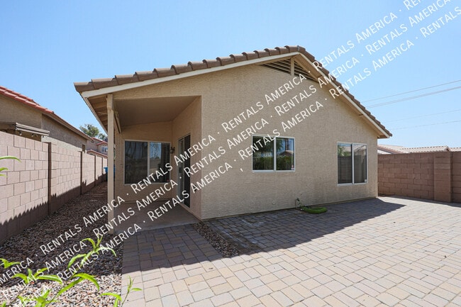 Building Photo - 1218 W Rose Marie Ln